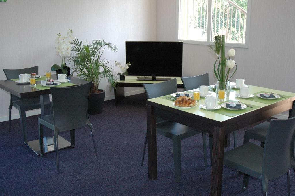 Le Fleur"H"On 11 D'Honfleur, T2 En Residence Avec Piscine, Wifi Et Parking Gratuits 에쿼뭐빌 외부 사진